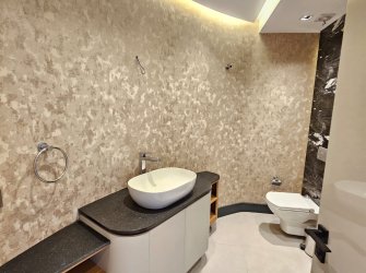 Bitez'de 6+1 Merkezi Konumda 612 m2 Arsa İçinde 6+1 Triplex Villa 