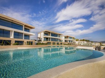 Bitez'de Denize Sıfır 2+1 Rezidence Sosyal Kullanımı 7/24 Güvenlik Denize Sıfır 