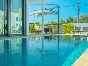 Yalıkavak'ta 550 m2 Arsa İçerisinde 3+1 Tek Katlı Otoparklı Tek Katlı Villa 