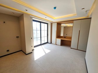 Bitez'de 6+1 Merkezi Konumda 612 m2 Arsa İçinde 6+1 Triplex Villa 