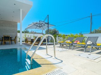 Yalıkavak'ta 550 m2 Arsa İçerisinde 3+1 Tek Katlı Otoparklı Tek Katlı Villa 