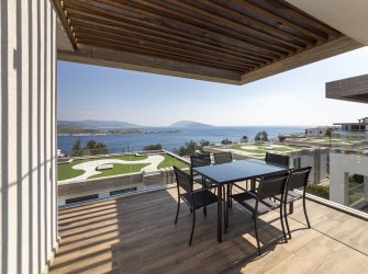 Bitez'de Denize Sıfır 2+1 Rezidence Sosyal Kullanımı 7/24 Güvenlik Denize Sıfır 