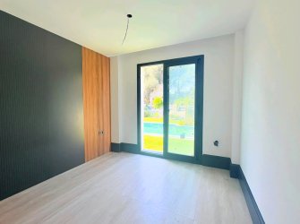 Gümüşlük'te Denize Yakın 450 m2 Arsa İçerisinde Tek Katlı Villa !