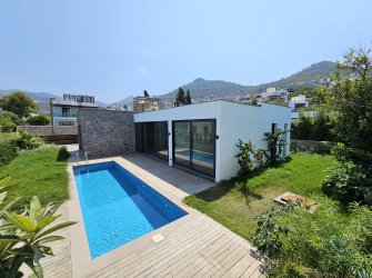 Yalıkavak'ta Marinaya Yürüme Mesafesinde 4+1 Müstakil Tek Katlı Havuzlu Villa