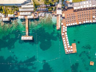 Bitez'de Denize Sıfır 2+1 Rezidence Sosyal Kullanımı 7/24 Güvenlik Denize Sıfır 